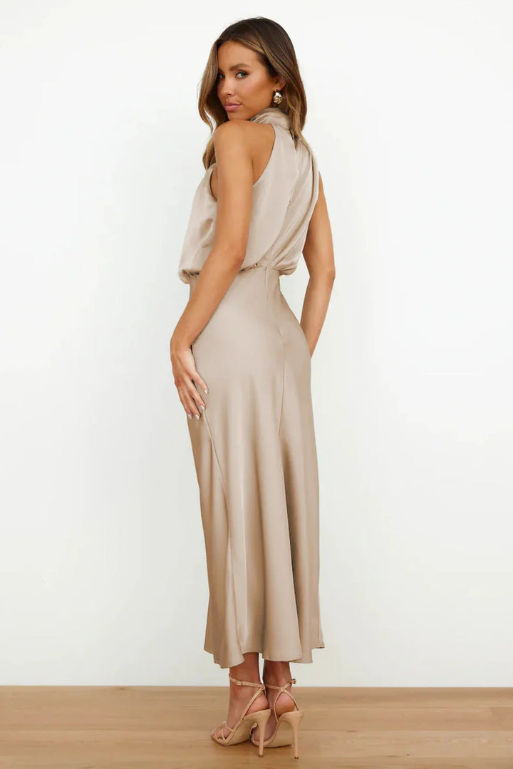 Sara™ | Vestido Escote Americano