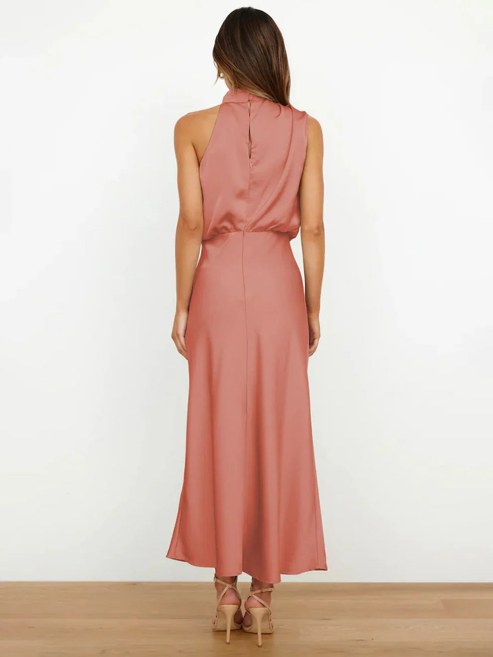 Sara™ | Vestido Escote Americano