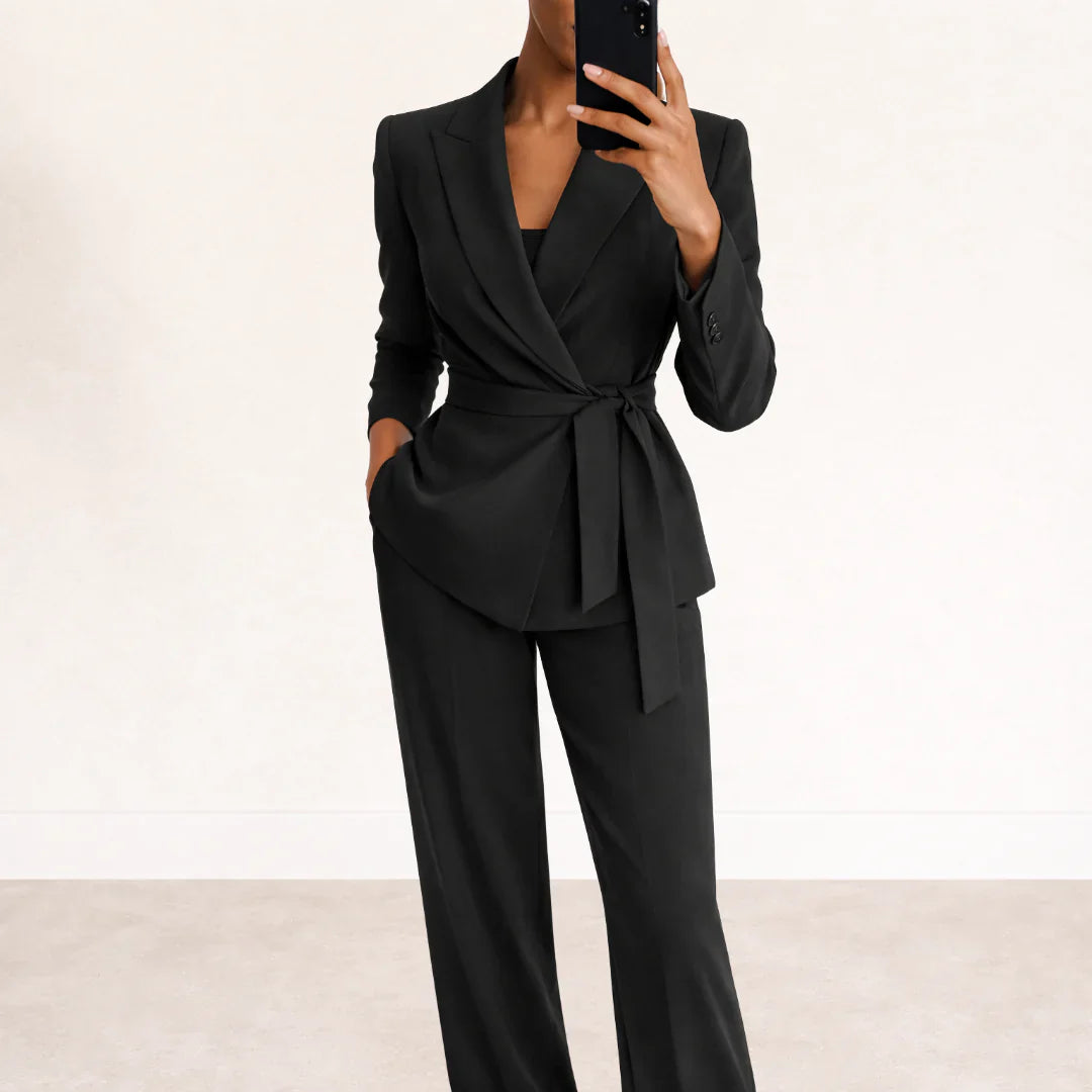 Rocío™ | Traje de dos piezas elegante