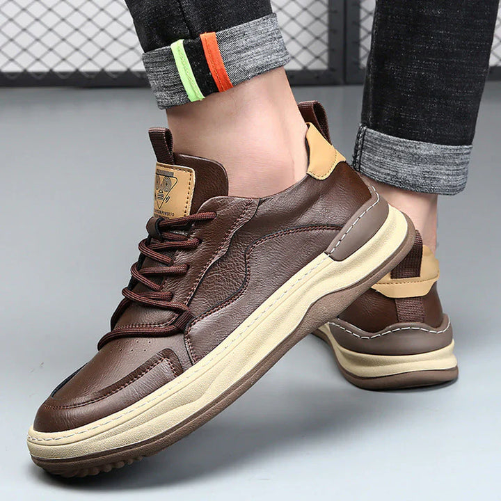Laia™ | Zapatillas de piel sintética noble