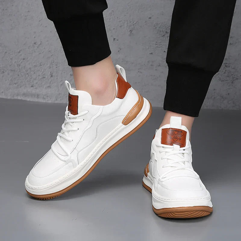 Laia™ | Zapatillas de piel sintética noble