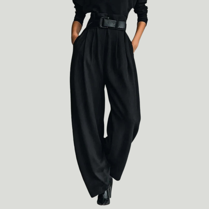Sofía™ | Cuello Alto y Pantalón Recto