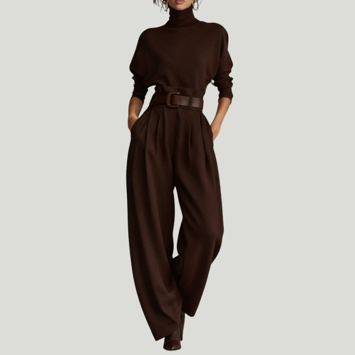 Sofía™ | Cuello Alto y Pantalón Recto