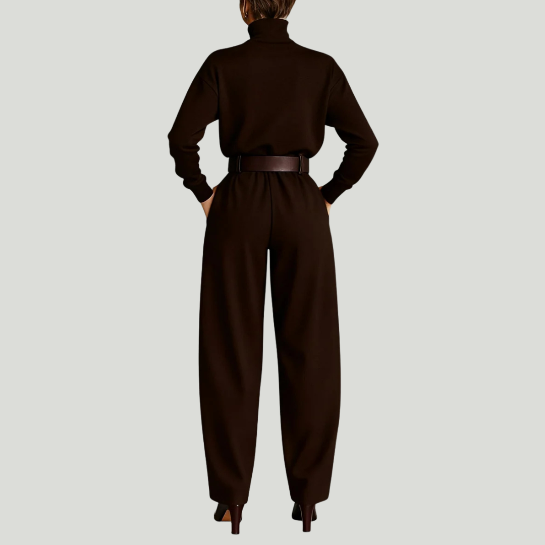 Sofía™ | Cuello Alto y Pantalón Recto